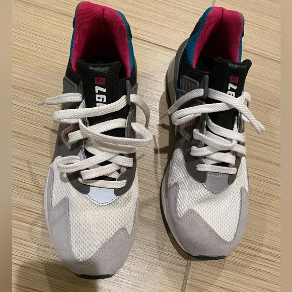 New Balance Sneakers